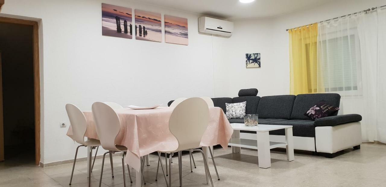 Apartma Jelka Novigrad  Екстер'єр фото
